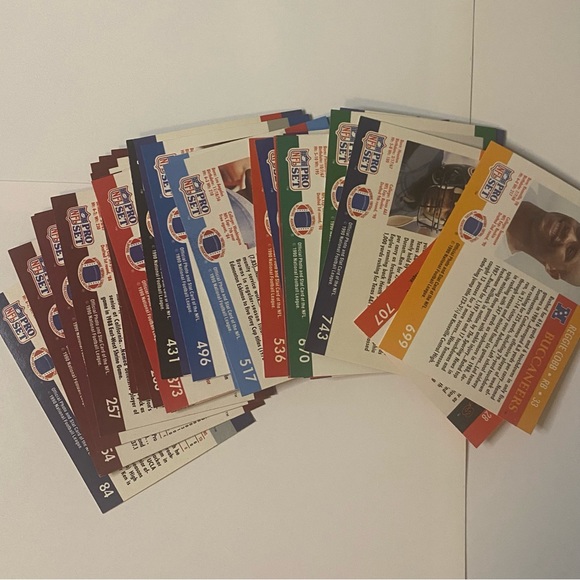 1989 - 1990  Pro Set Football Cards Lot of 63 Cards Vintage - Picture 8 of 8